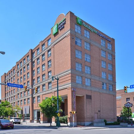 Holiday Inn Express & Suites Buffalo Downtown By Ihg Kültér fotó